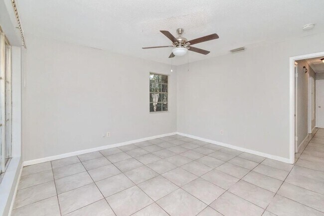 Building Photo - 1517 Colgin St