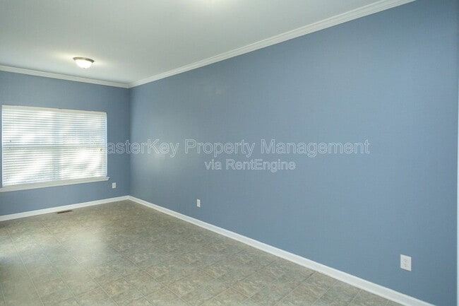 Building Photo - 118 Darley Dale Loop