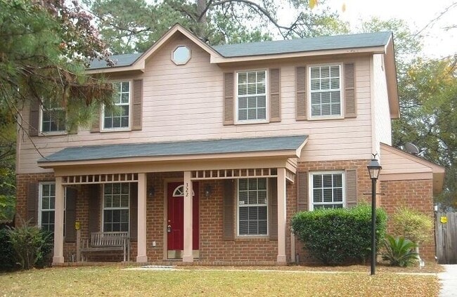 Primary Photo - 322 Lamplighter Ln