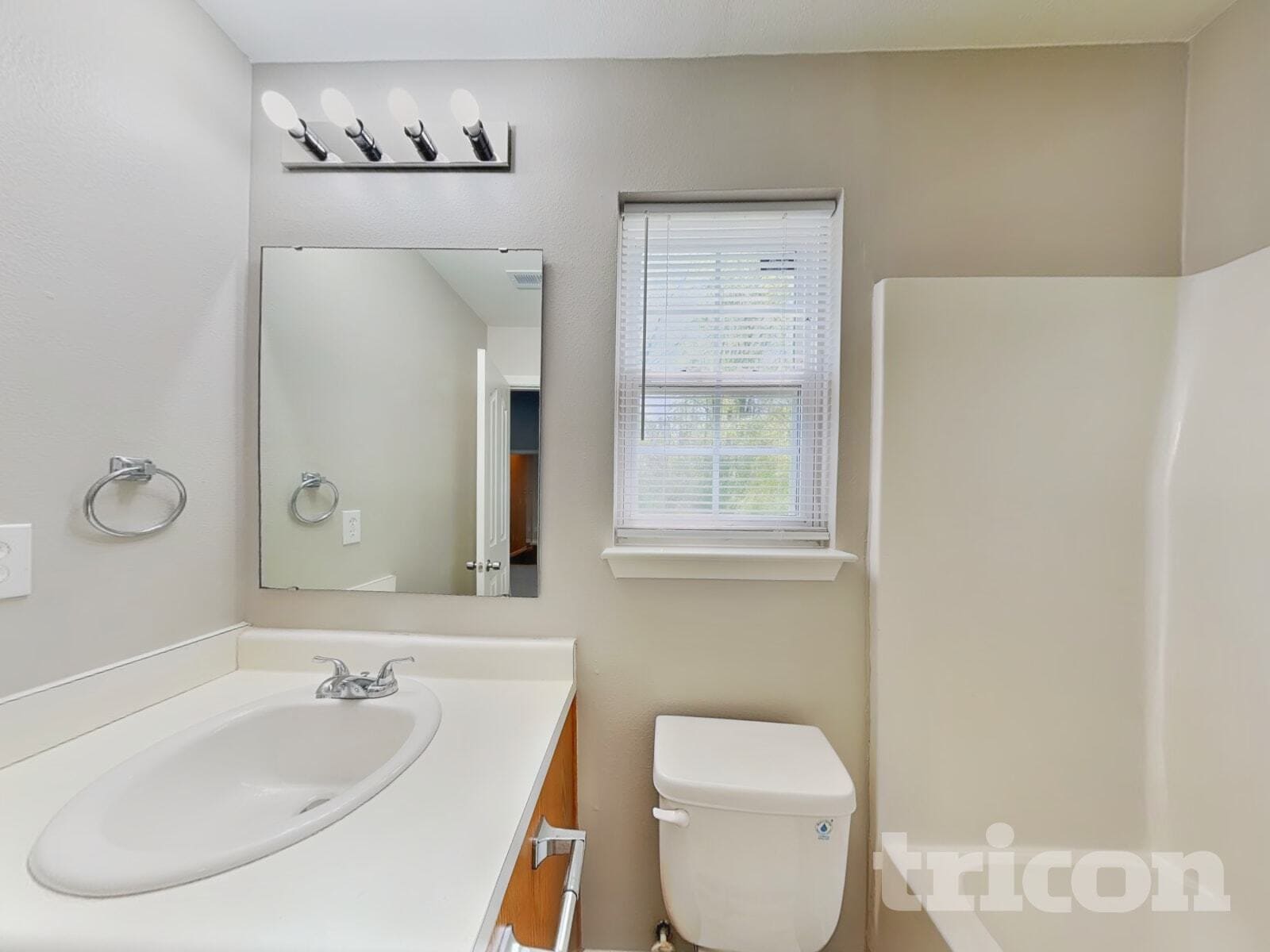 Building Photo - 8422 Wallace Glen Dr