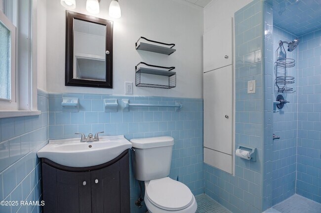 Building Photo - 100 Dunlieth Dr