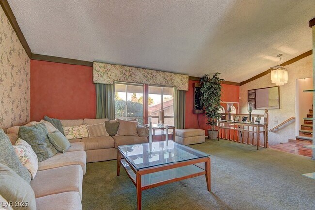 Building Photo - 3751 El Camino Rd
