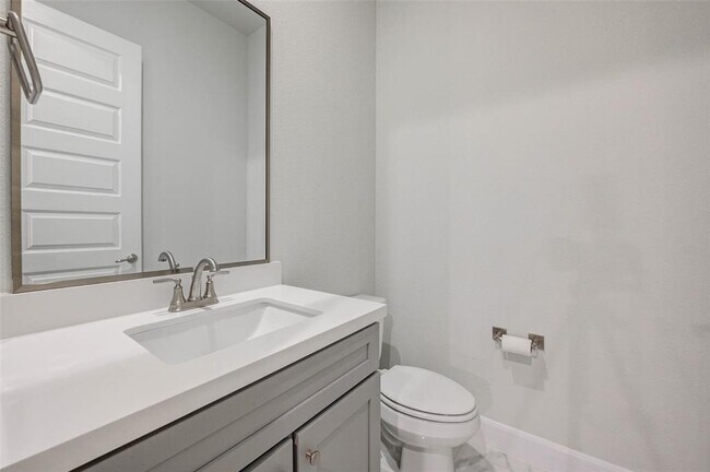 Building Photo - 2808 Grand Fountains Dr