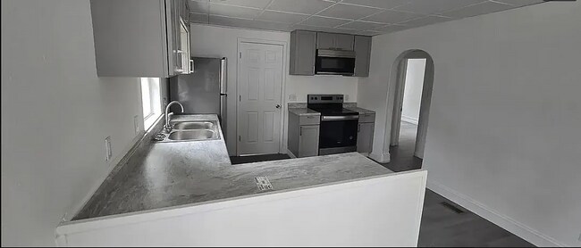 Building Photo - Cute home in South East Springfield