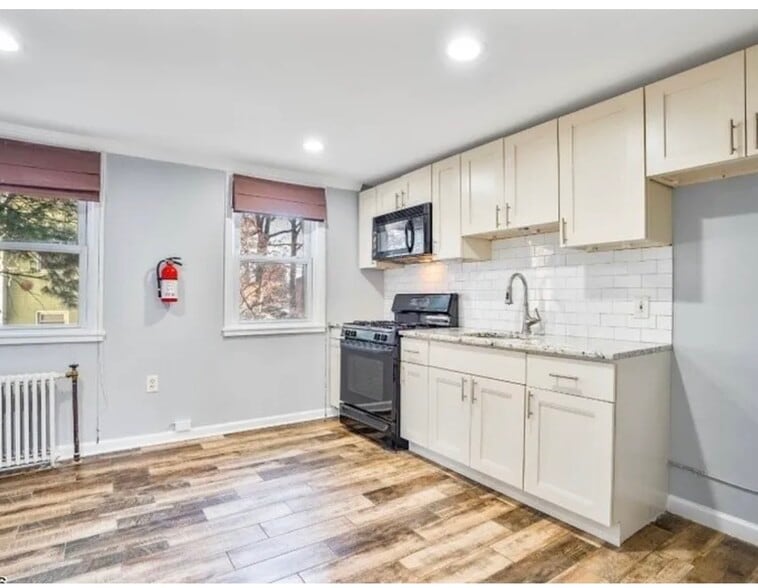 Building Photo - 511 Brooklawn Ave