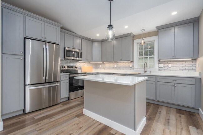 Building Photo - 115 Great Pine Cir