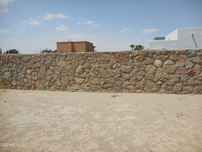 Building Photo - 13425 Emerald Crystal Dr