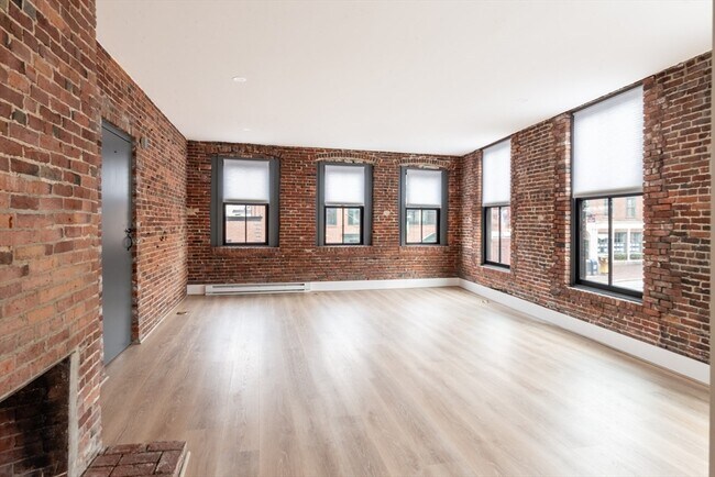 Building Photo - 58 State St