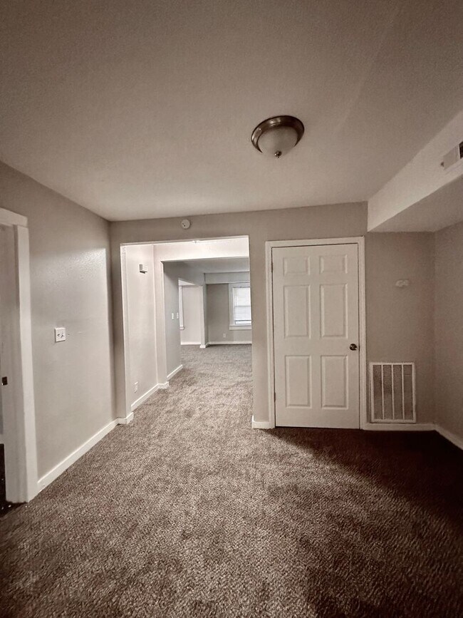 Building Photo - 2617 Benton Blvd