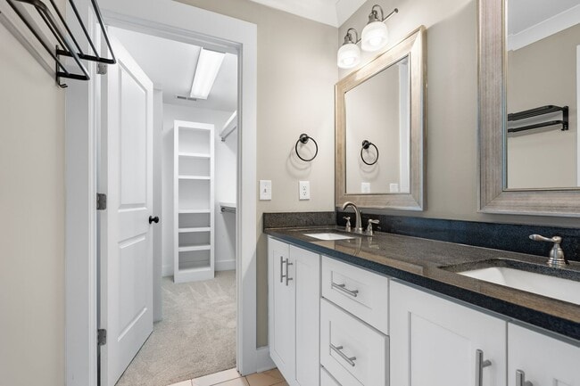 Building Photo - 310 Evanston Ave