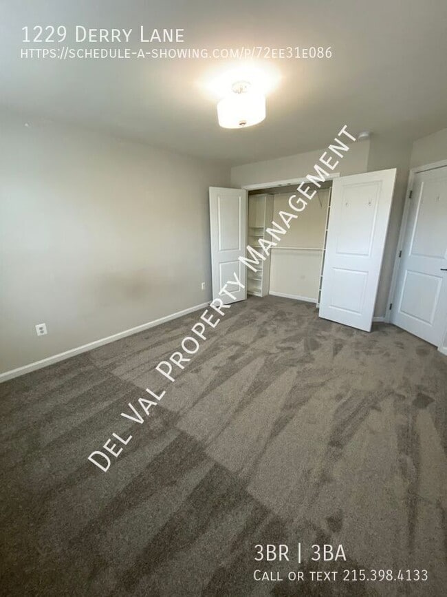 Building Photo - 1229 Derry Ln