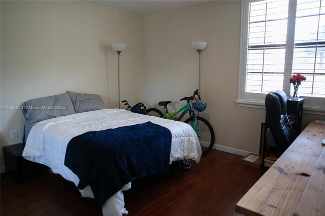 Building Photo - 1522 Whitehall Dr