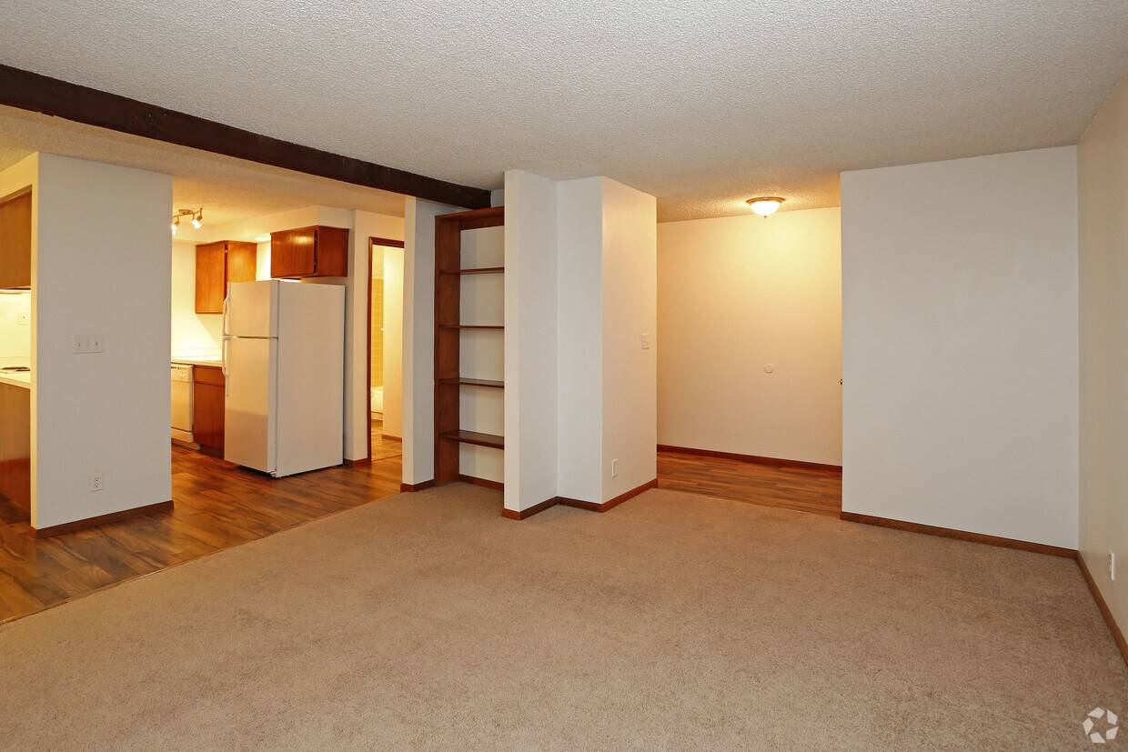 Forest Village Apartments Eugene