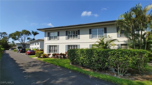 Primary Photo - 3300 Binnacle Dr