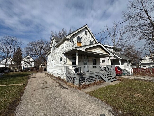 Building Photo - 4350 W 28th St