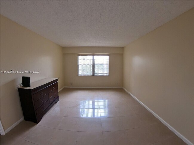 Building Photo - 1151 SW 128th Terrace