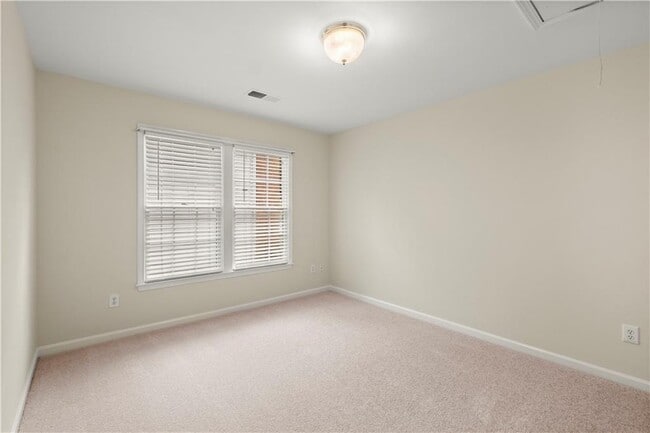 Building Photo - 1124 Sadlers Way