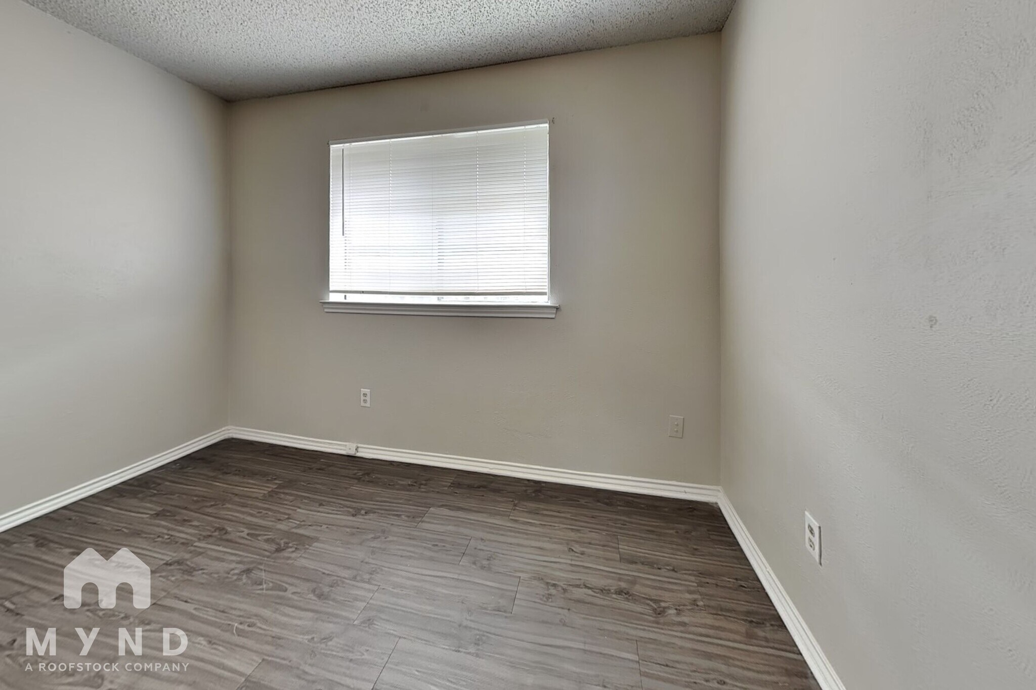 Building Photo - 11837 Garden Terrace Dr