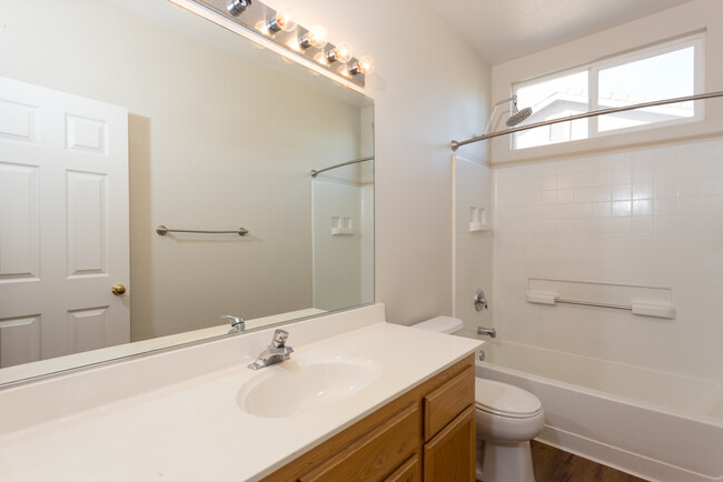 Building Photo - This is a gorgeous home, make it yours!