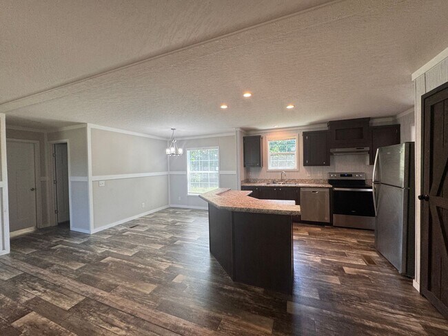 Building Photo - Spacious 3BR/2BA Home in Peaceful Danielsville Setting