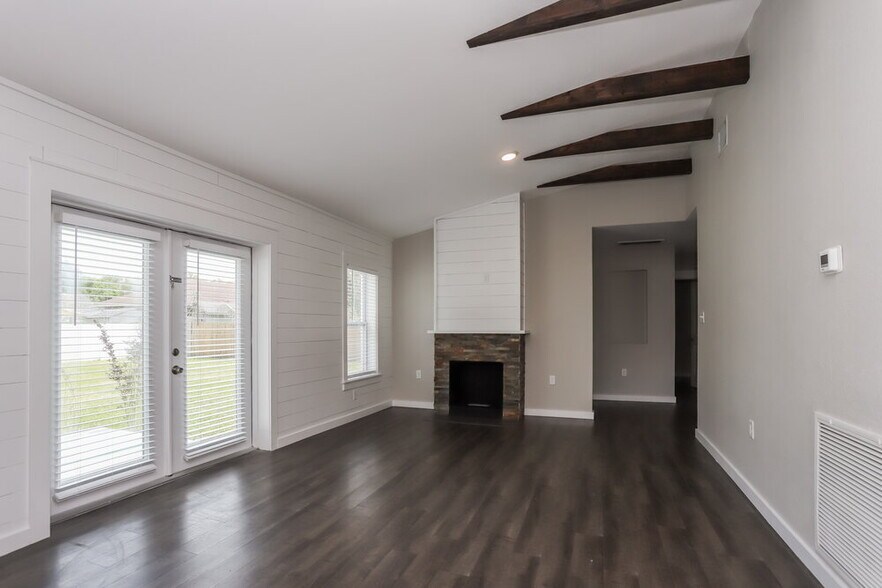 Building Photo - 7035 62nd Way N