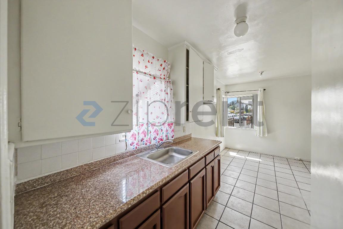 Building Photo - 7027 Holmes Ave