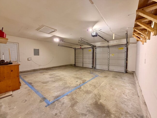 Building Photo - 1012 Antioch Cir