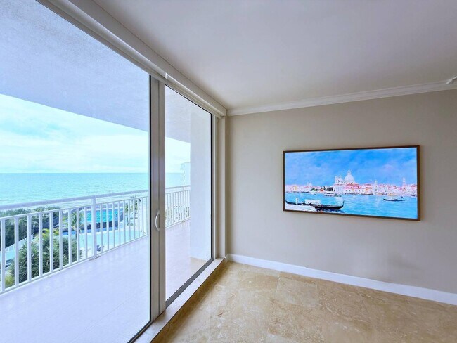 Building Photo - 3546 S Ocean Blvd
