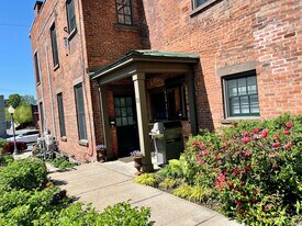 Building Photo - 51 Church St