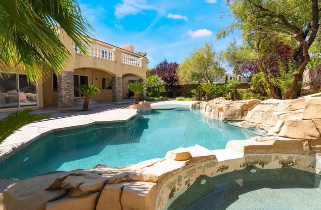 Building Photo - Beautiful Three Story, Five Bedroom Home with Lagoon Style Pool and Spa