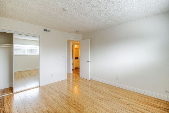 Building Photo - 1530 Atlanta Ct