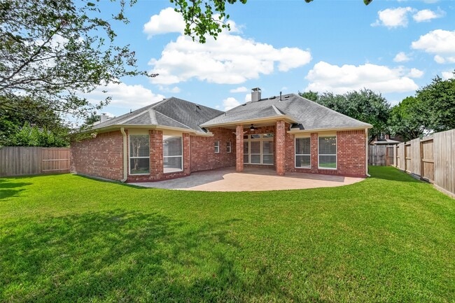Building Photo - 1527 Lake Pauline Ct