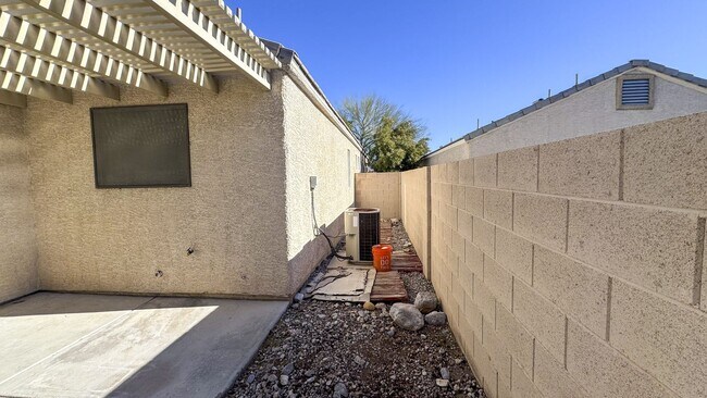 Building Photo - Upgraded Single-Story Home in Summerlin | 3 Bed, 2 Bath