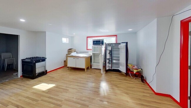 Building Photo - 4 Ten Eyck Ave