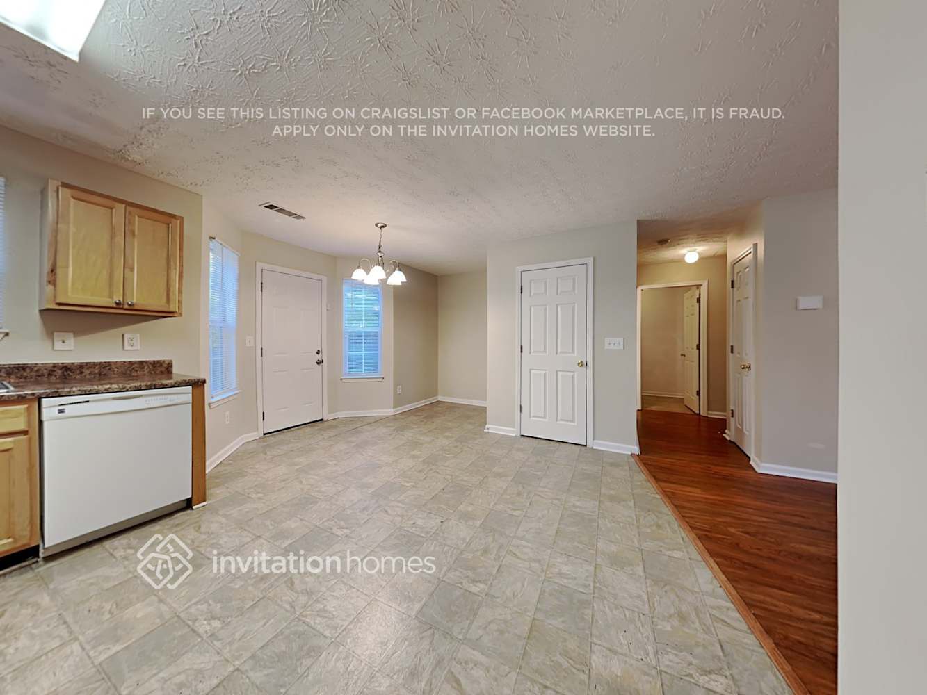 Building Photo - 324 Springbottom Ct SE