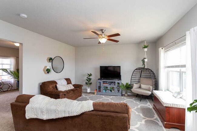 Building Photo - Exquisite 2-Story Home: Luxury Living in Tranquil Cul-de-Sac Setting!!