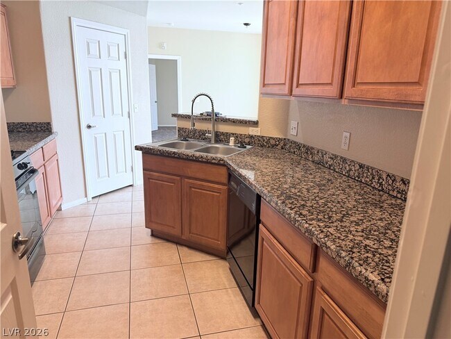 Building Photo - 5855 Valley Dr