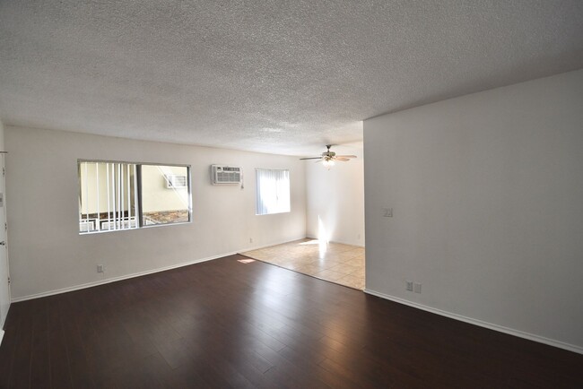 Primary Photo - 10745 Hortense St