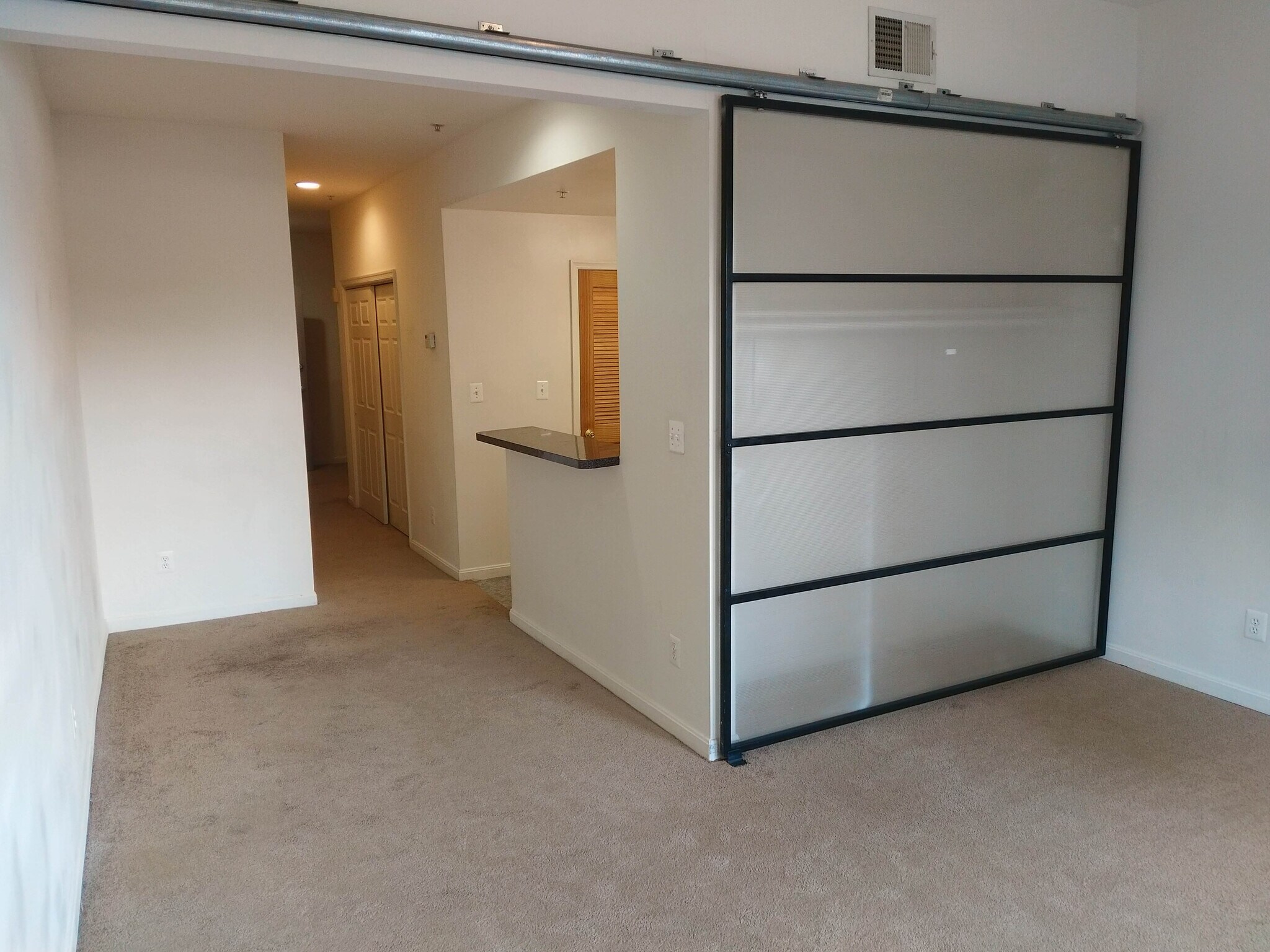 Building Photo - 514 Saint Paul St