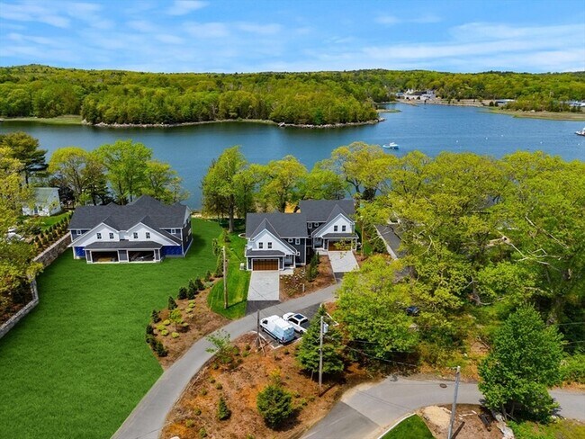 Primary Photo - 6 Stanwood Pt