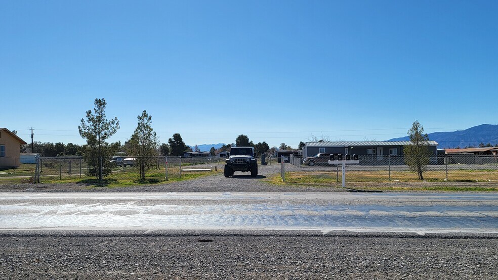 Building Photo - 1611 E Gamebird Rd