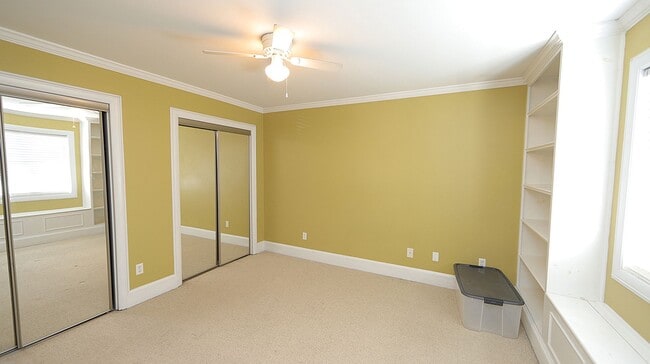 Building Photo - Village District 2-Bedroom Condo - Walkable to Shopping + Dining!