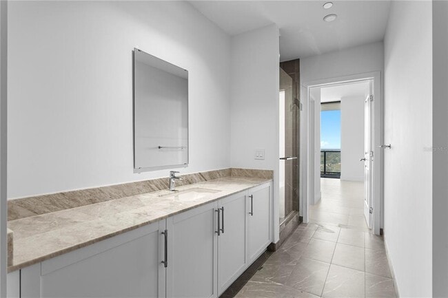 Building Photo - 3015 S Ysabella Ave