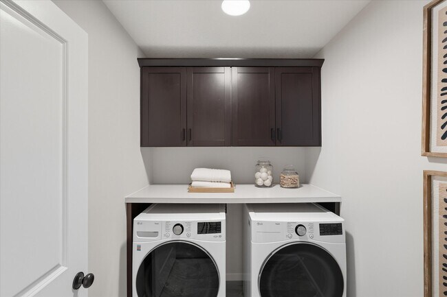 Building Photo - 3472 Knightsbridge Trl N