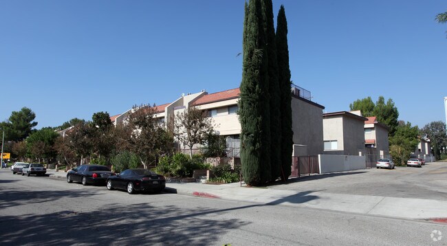 Building Photo - Gresham Apartments