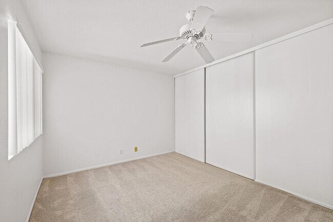 Building Photo - 43520 Via Magellan Dr