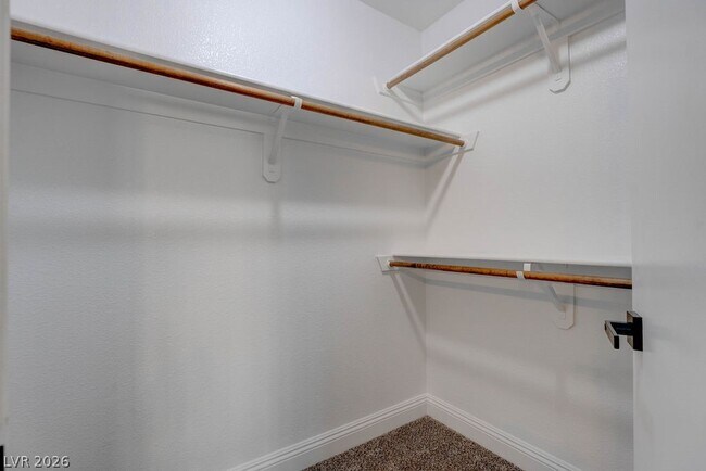 Building Photo - 879 Cozy Valley St