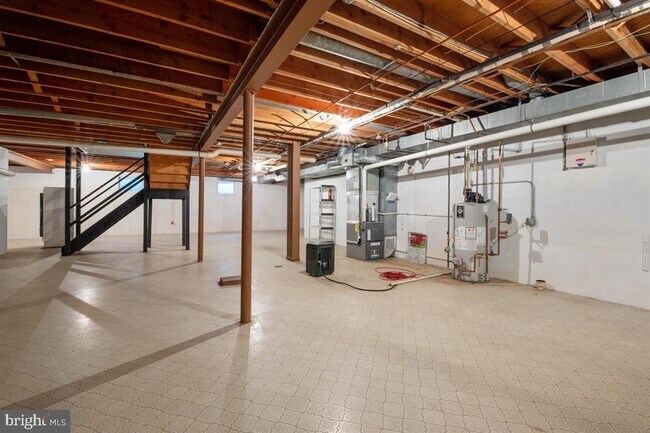 Building Photo - 15321 FALLS