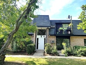 Building Photo - 865 Westmoreland Dr