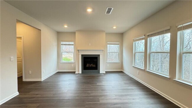 Building Photo - 228 Water Oak Wy